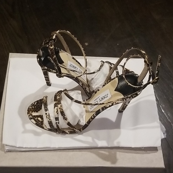 Shoes - Picture 2 of 5